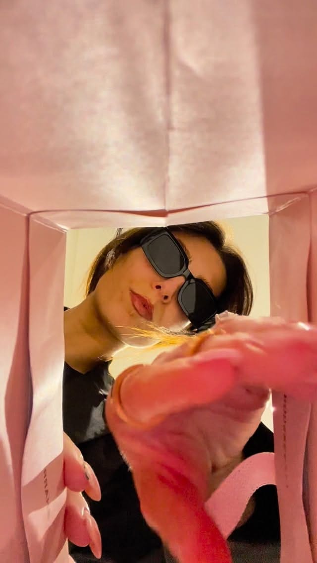 Post 2 by Ella Hunter on Instagram (video)