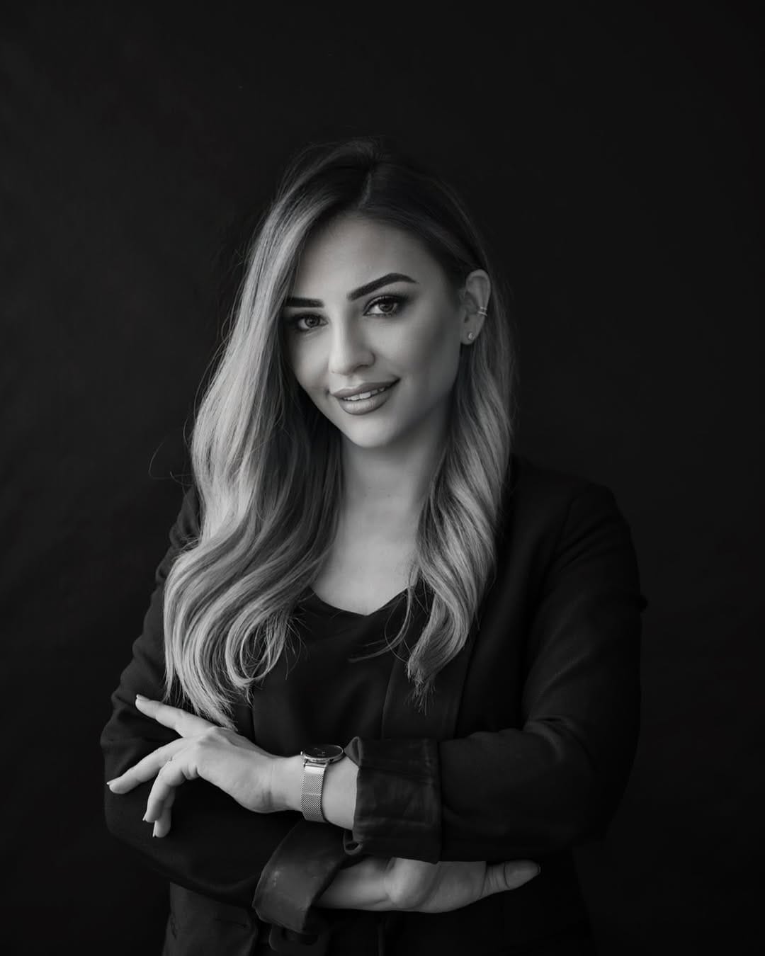 Post 10 by Yucel Gülten | Experte coloriste & formatrice on Instagram (image)