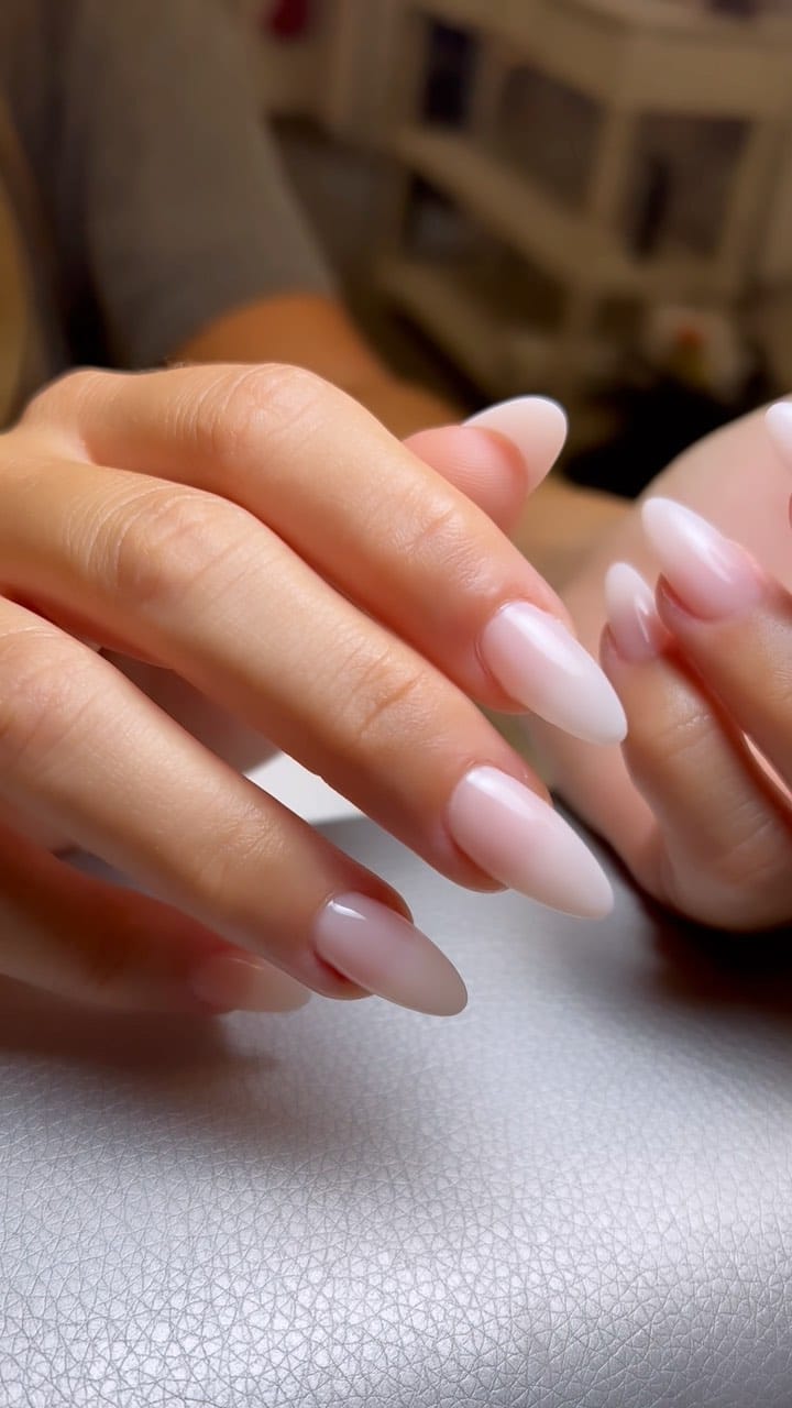 Post 10 by Airnails - Onglerie Paris 16 on Instagram (video)