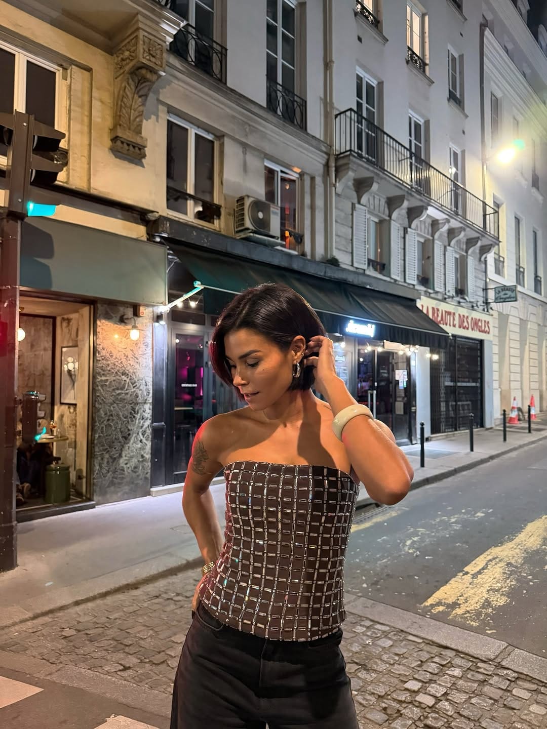 Post 8 by I N È S on Instagram (carousel)