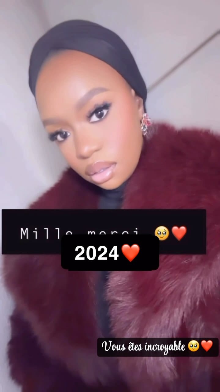 Post 1 by R O U R O U  M A K E U P 💄👄 on Instagram (video)