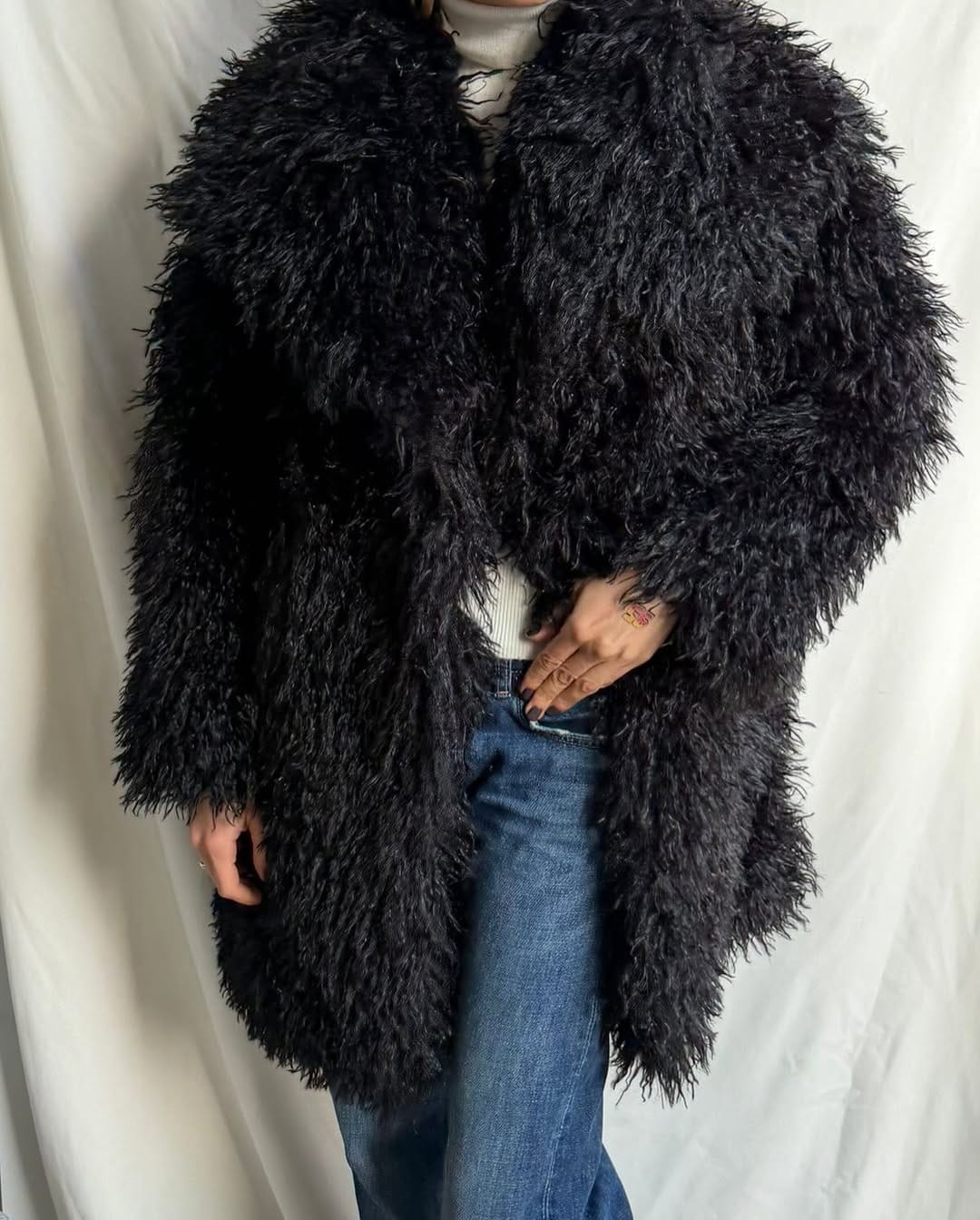 Post 6 by PAULINE WEARS IT on Instagram (carousel)