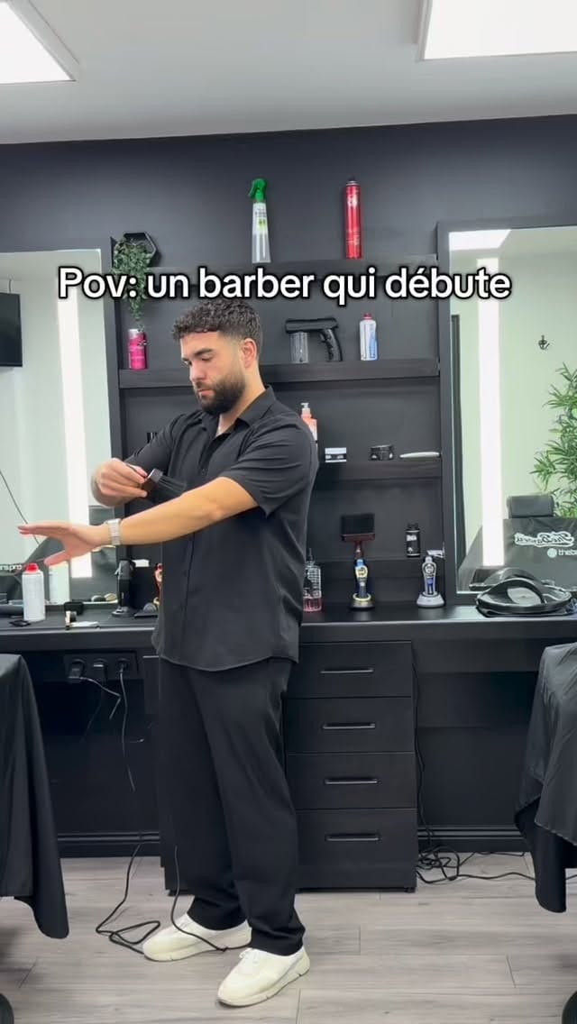 Post 7 by COIFFEUR-BARBIER STRASBOURG on Instagram (video)
