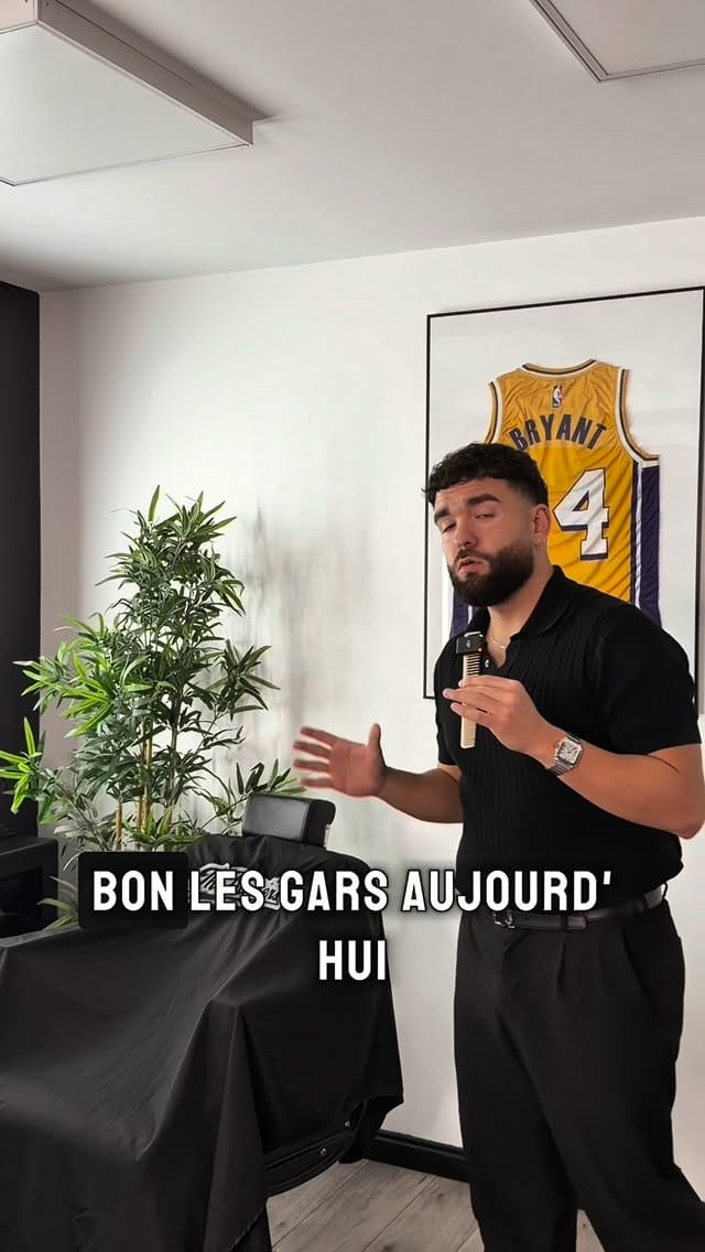 Post 8 by COIFFEUR-BARBIER STRASBOURG on Instagram (video)