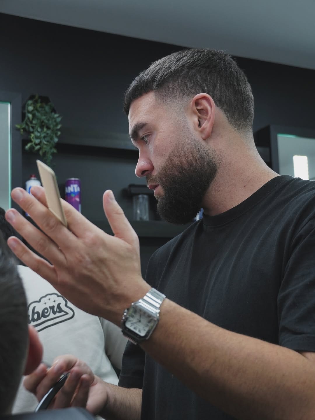 Post 2 by COIFFEUR-BARBIER STRASBOURG on Instagram (carousel)