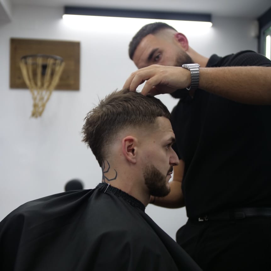 Post 9 by COIFFEUR-BARBIER STRASBOURG on Instagram (image)