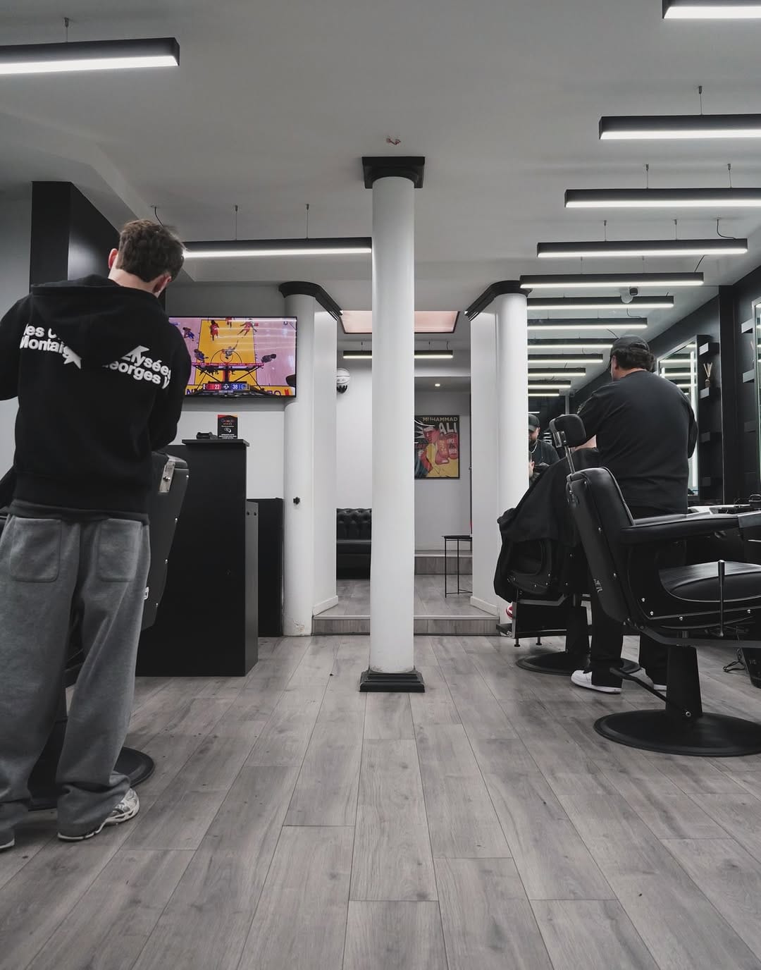 Post 1 by COIFFEUR-BARBIER STRASBOURG on Instagram (image)