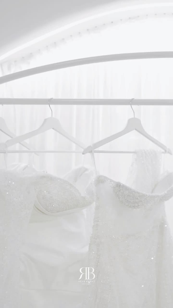 Post 8 by ＲＥ̂ＶＥ ＢＬＡＮＣ® on Instagram (video)