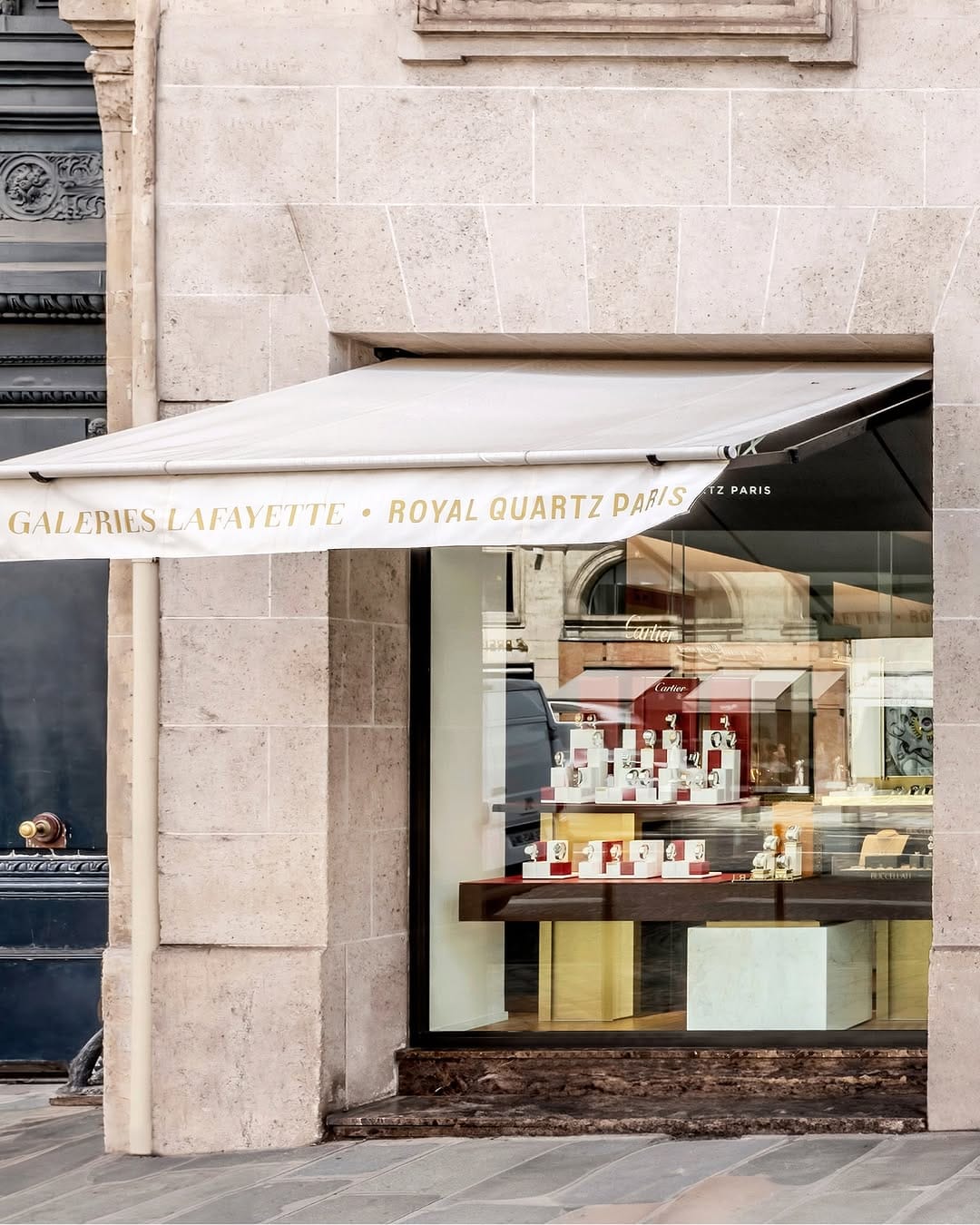 Post 8 by Galeries Lafayette Royal Quartz on Instagram (image)