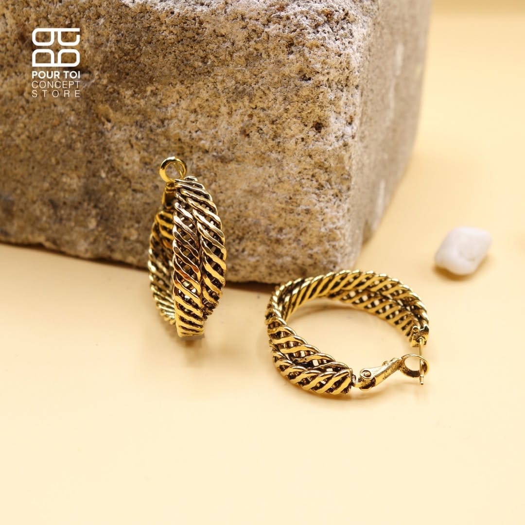 Post 10 by POUR TOI concept store on Instagram (image)