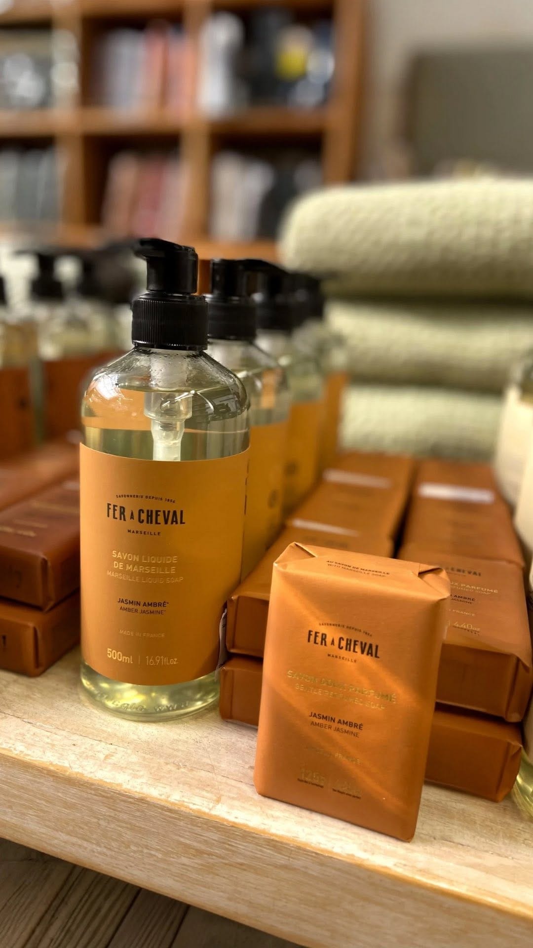 Post 5 by Le Grand Comptoir Store on Instagram (video)