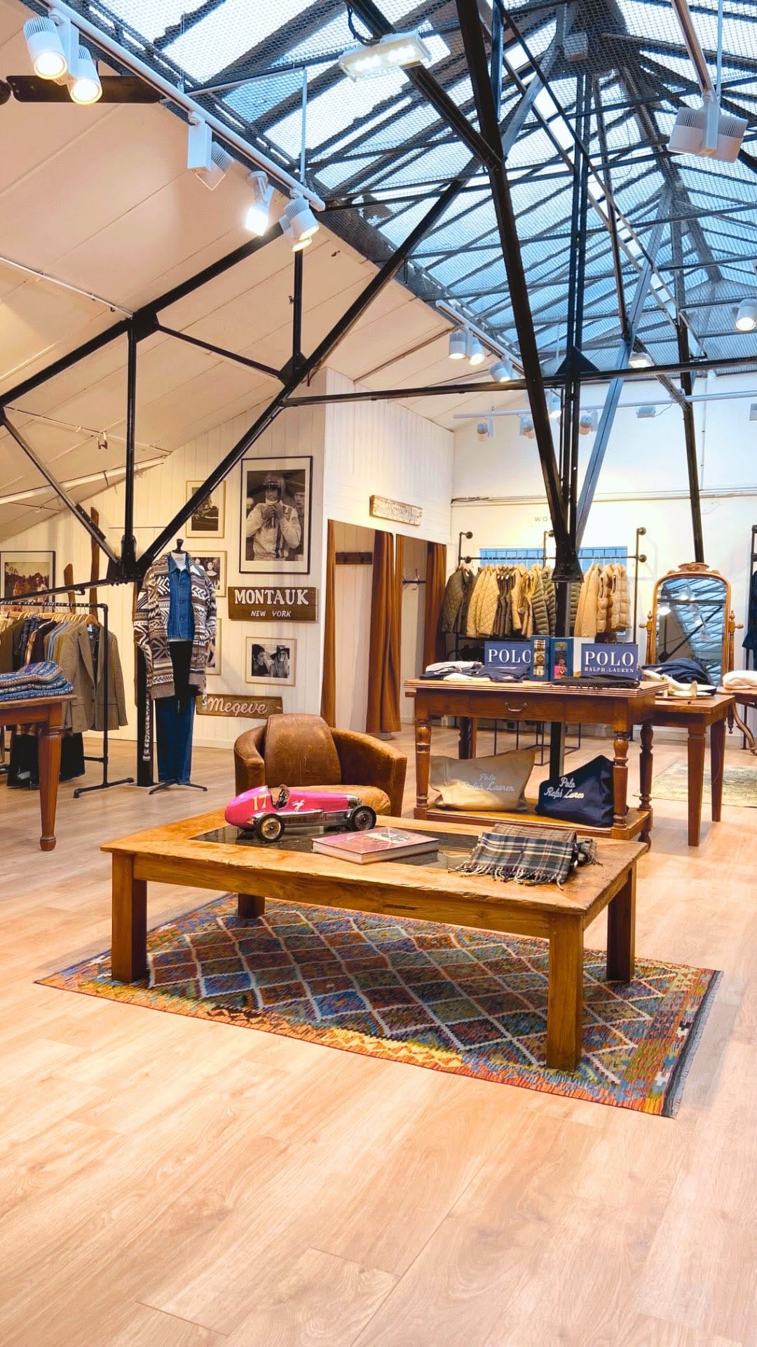 Post 9 by Le Grand Comptoir Store on Instagram (video)