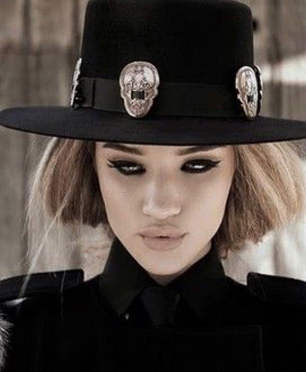 Post 7 by T H O M A S  W Y L D E on Instagram (image)