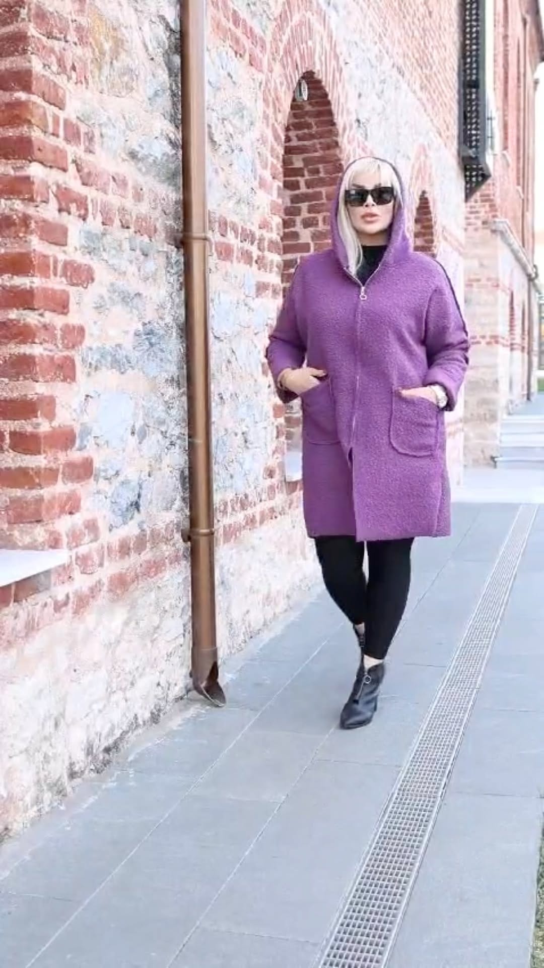 Post 4 by Büyük Beden Pantolon on Instagram (video)