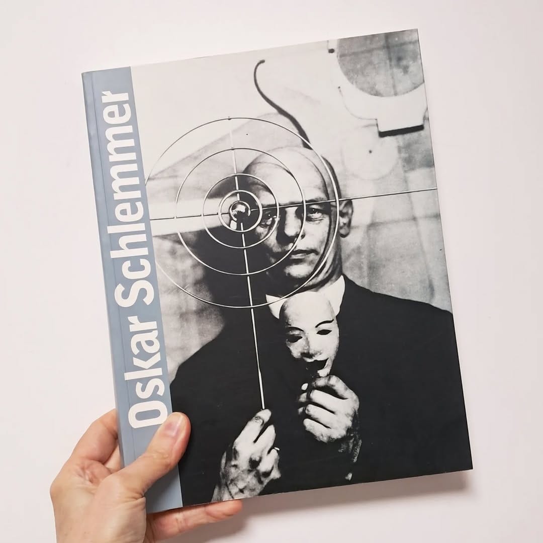 Post 9 by LIBRAIRIE DES ARCHIVES on Instagram (carousel)