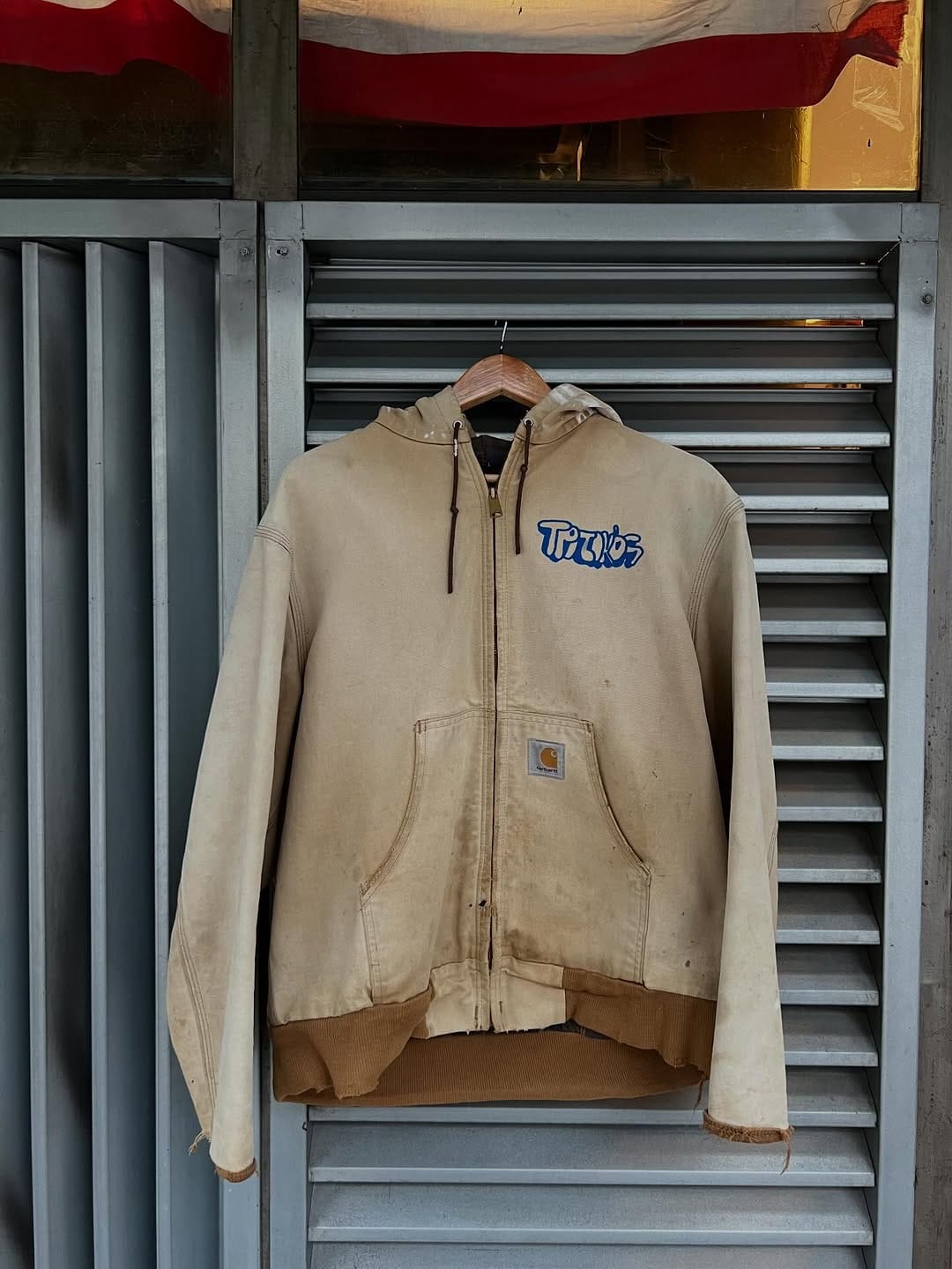 Post 1 by SON ET IMAGE vintage store on Instagram (carousel)