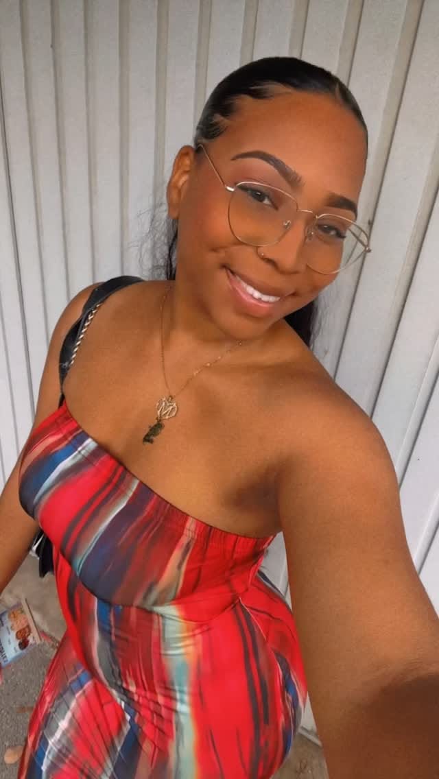 Post 7 by 🍯𝒲𝒾𝓃𝓃𝒾ℯ 𝓁’ℴ𝓊𝓇𝓈ℴ𝓃🍯 on Instagram (video)
