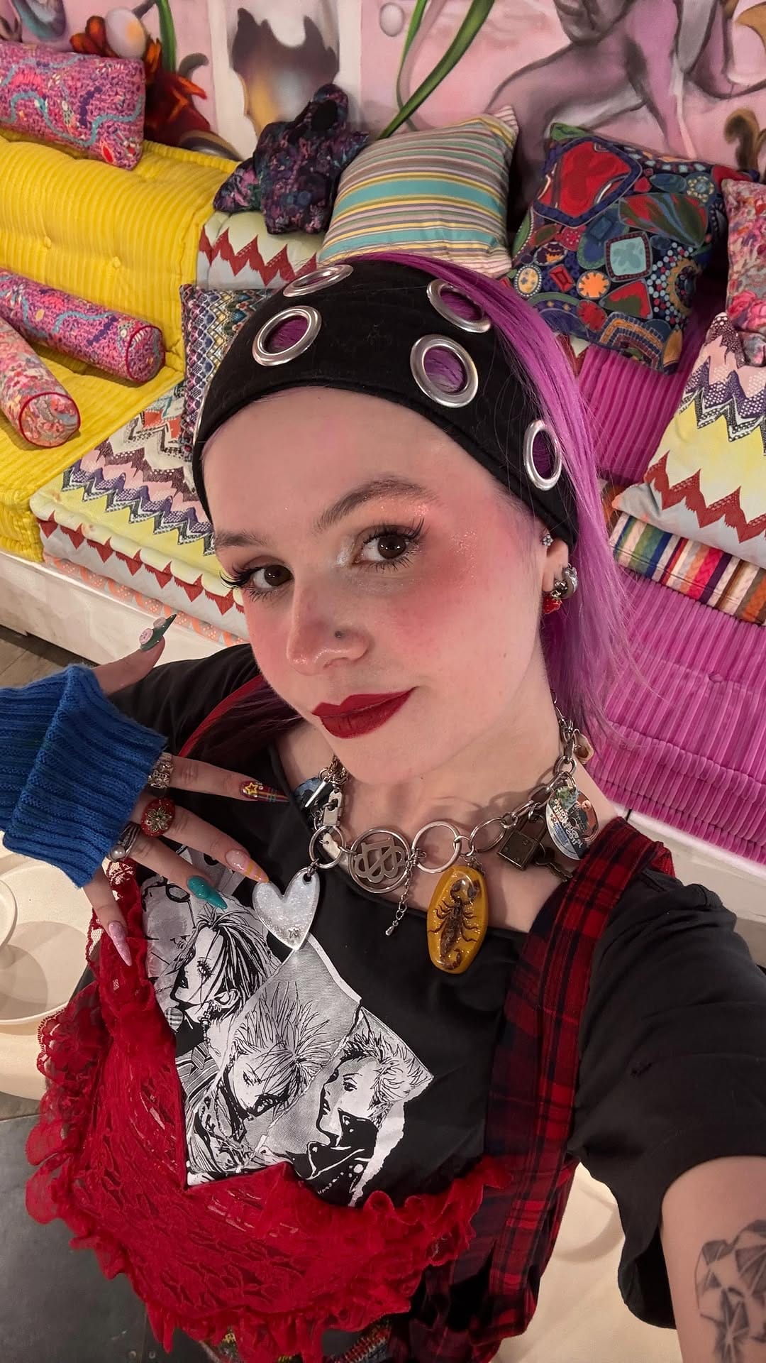 Post 2 by élise, on Instagram (video)