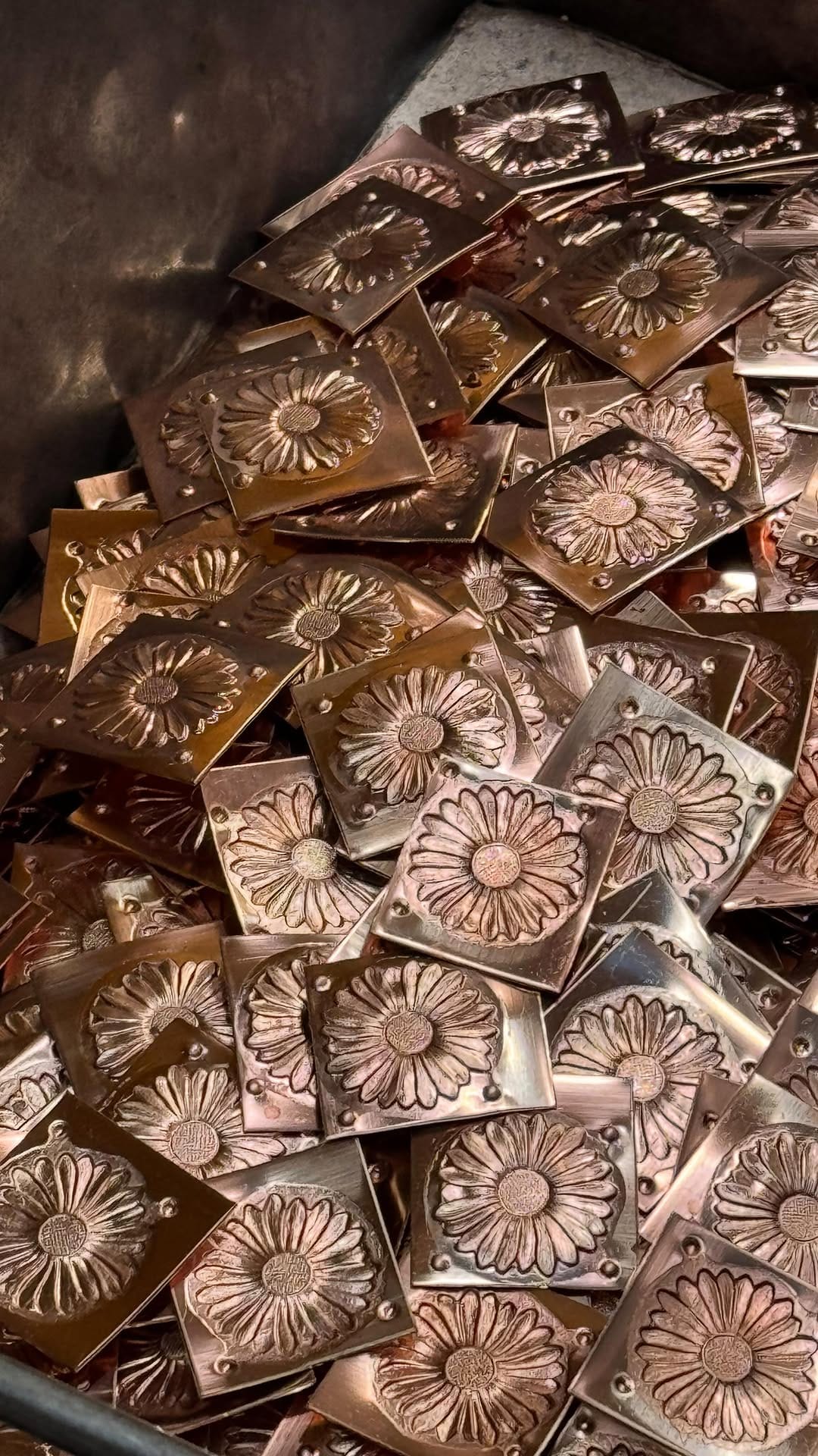 Post 10 by Monsieur Simone Paris on Instagram (video)