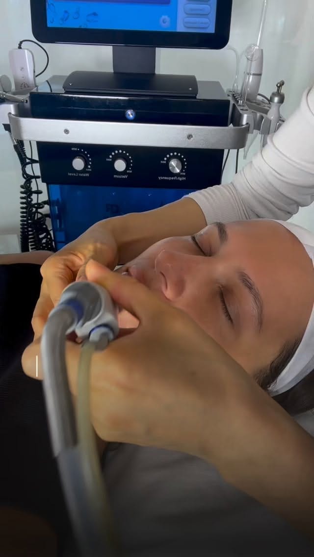 Post 2 by New Angance Paris on Instagram (video)