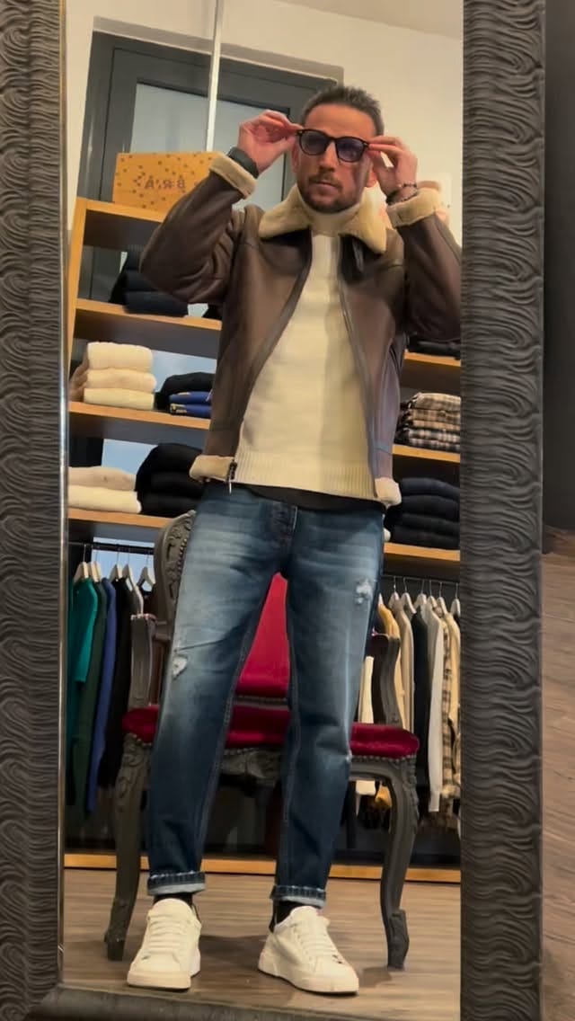 Post 8 by ONLYONE on Instagram (video)