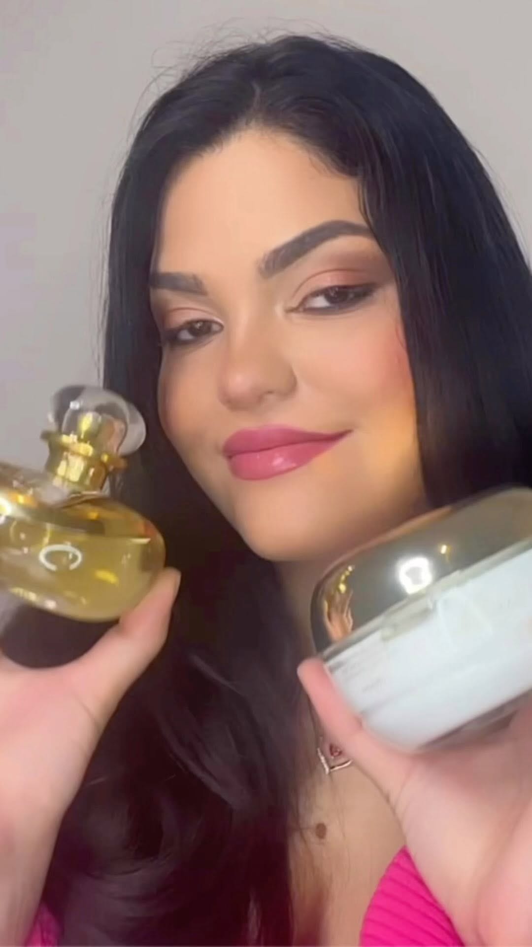 Post 1 by Makeup by sweethings9 on Instagram (video)