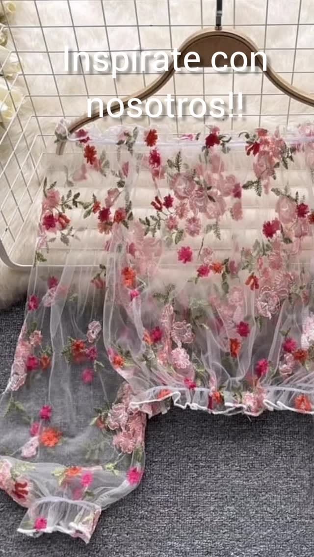 Post 1 by Francesca Marlop | modista novias on Instagram (video)
