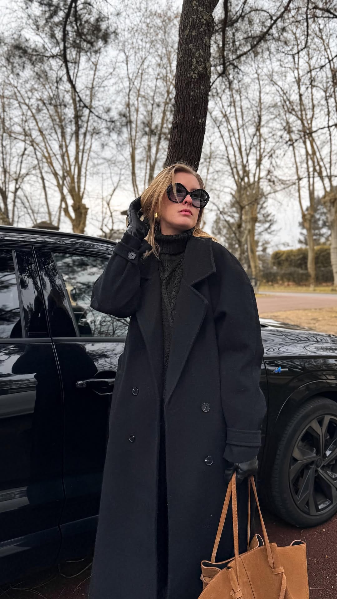 Post 2 by ISABELLE on Instagram (video)