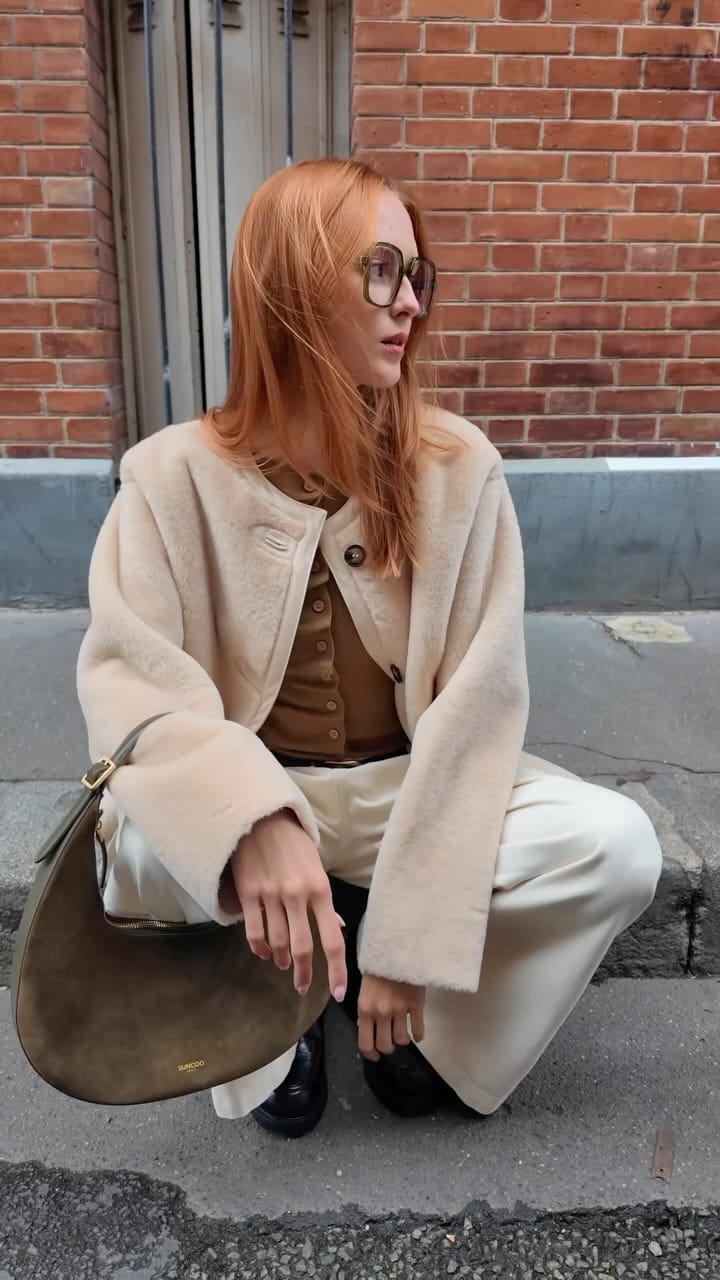 Post 7 by SUNCOO PARIS on Instagram (video)