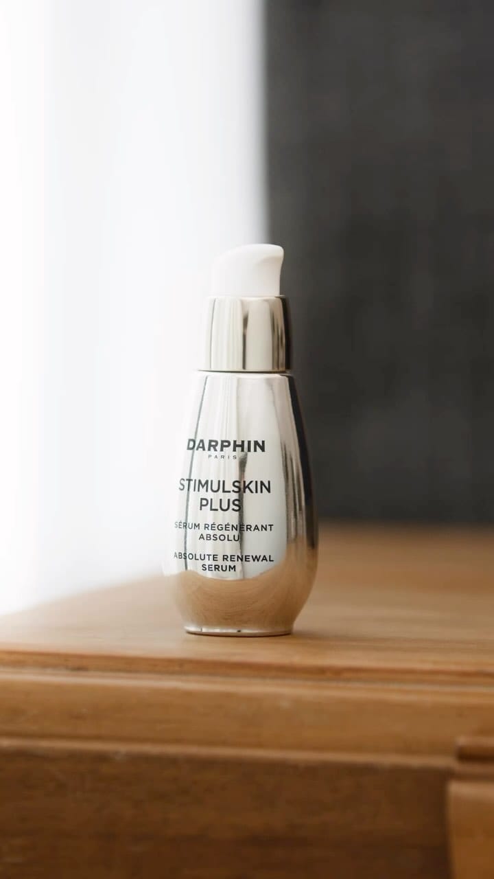Post 3 by Darphin UK on Instagram (video)