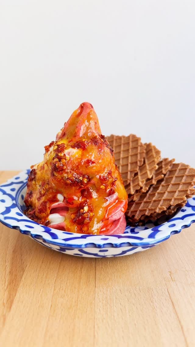 Post 9 by JJ Hings Ice Cream & Things on Instagram (video)