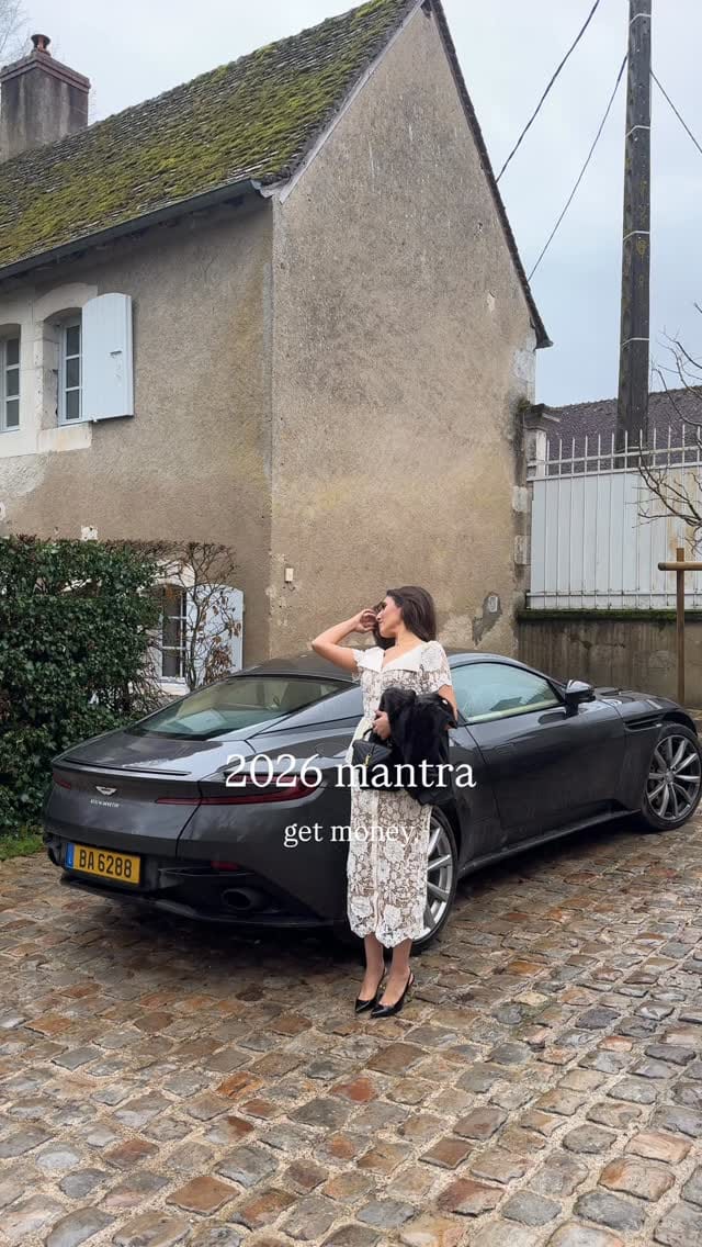 Post 2 by tassmara on Instagram (video)