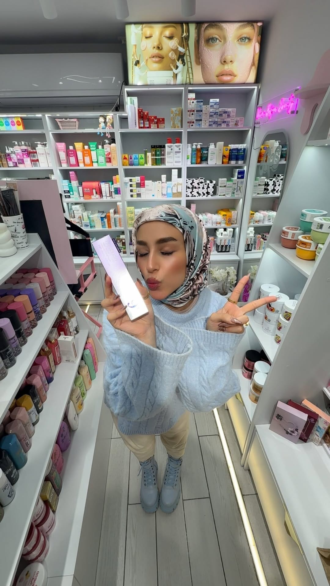 Post 4 by Oops skin 💄 on Instagram (video)