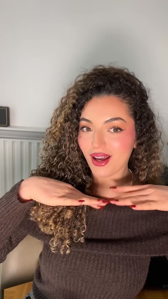 Post 3 by DJENNA on Instagram (video)
