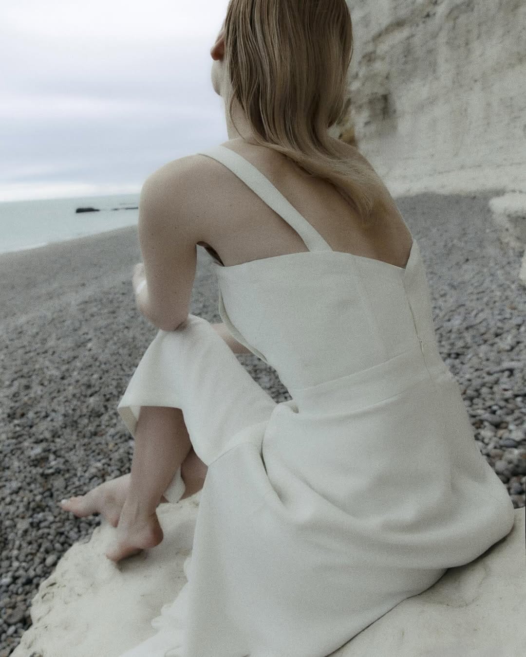Post 3 by ELVINA BELLOIR on Instagram (image)