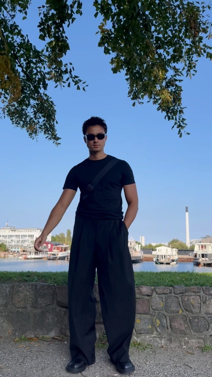 Post 9 by Mads Holmboe on Instagram (video)