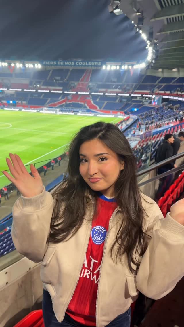 Post 5 by Imène on Instagram (video)