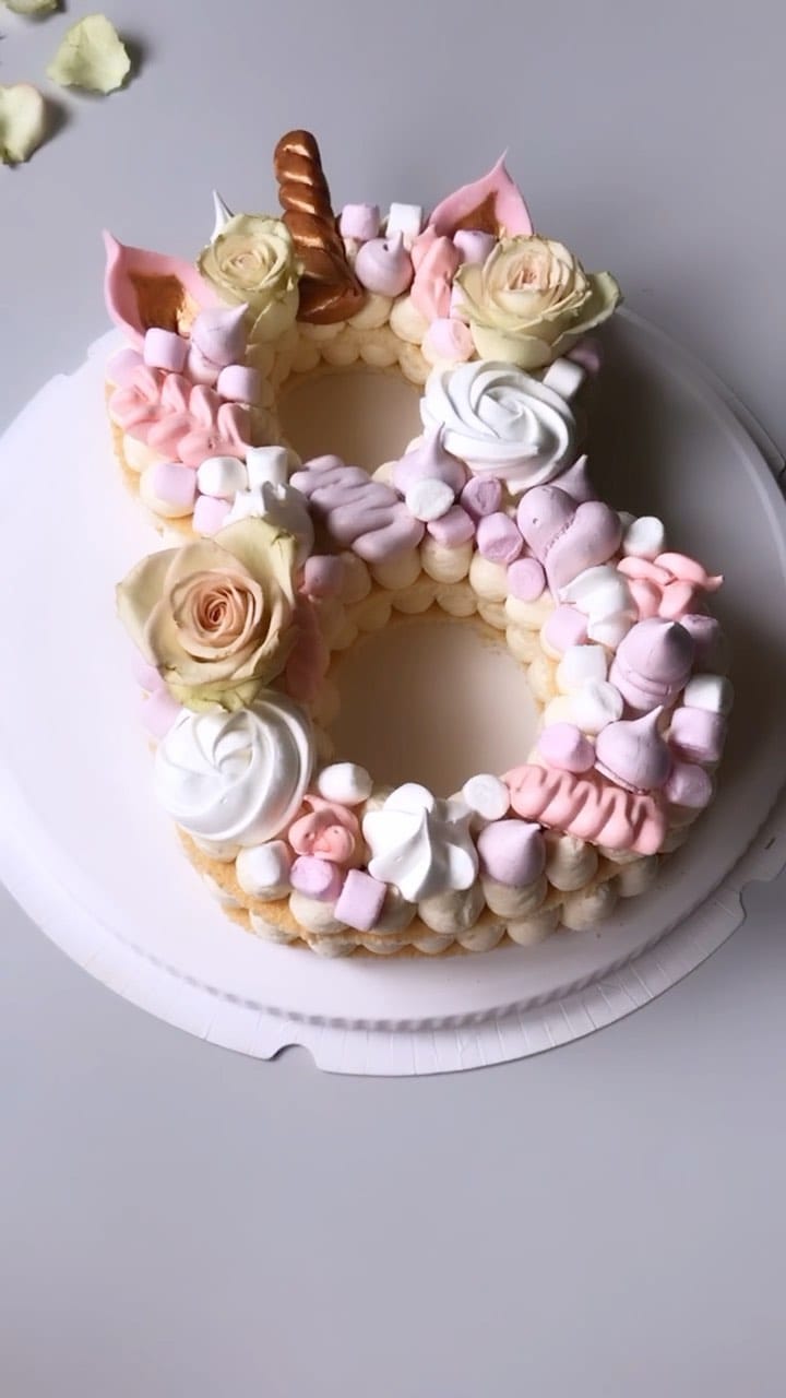 Post 10 by RECETTE & VENTE  DE PATISSERIE on Instagram (video)