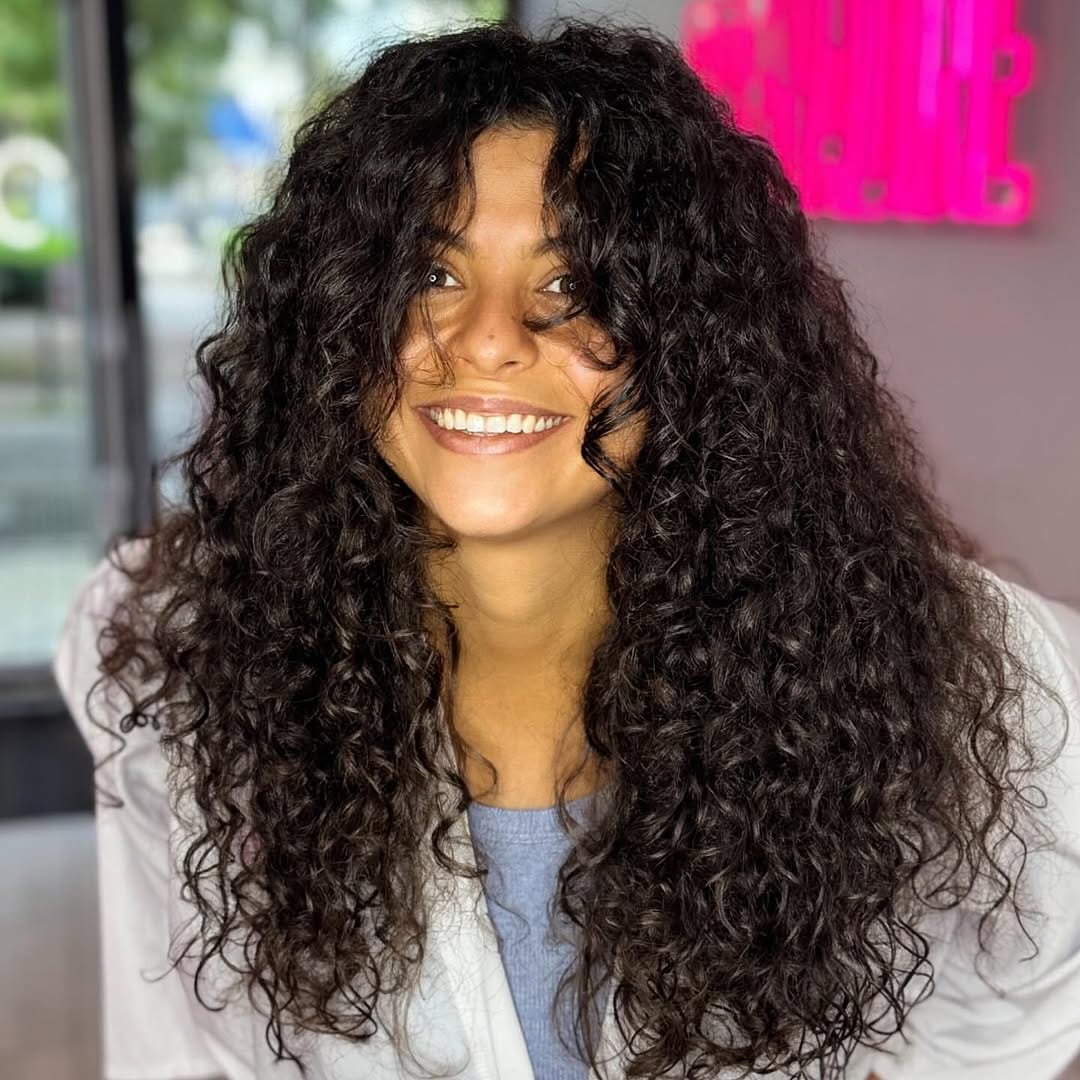 Post 6 by 𝗚𝗥𝗘𝗡𝗔𝗗𝗜𝗡𝗘 𝗛𝗔𝗜𝗥 on Instagram (image)