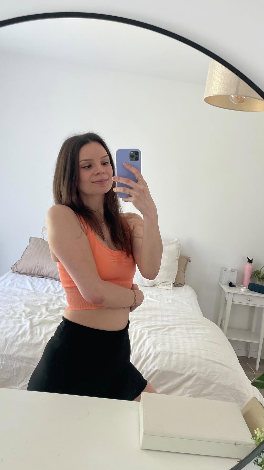 Post 6 by Alice Esmeralda on Instagram (video)
