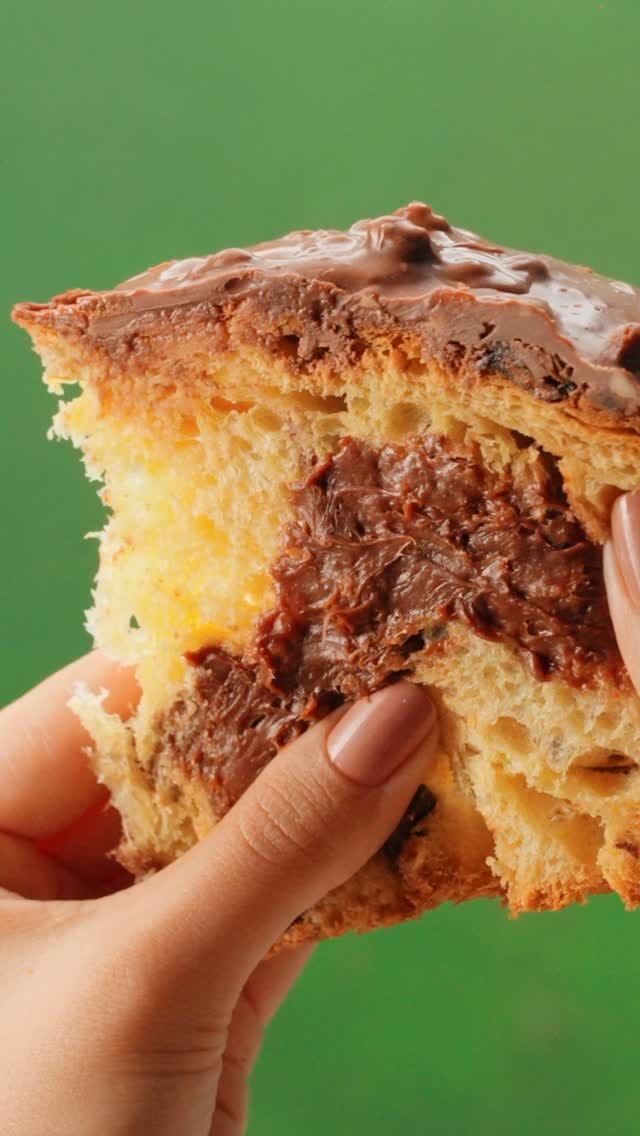 Post 10 by Dengo Chocolat on Instagram (video)