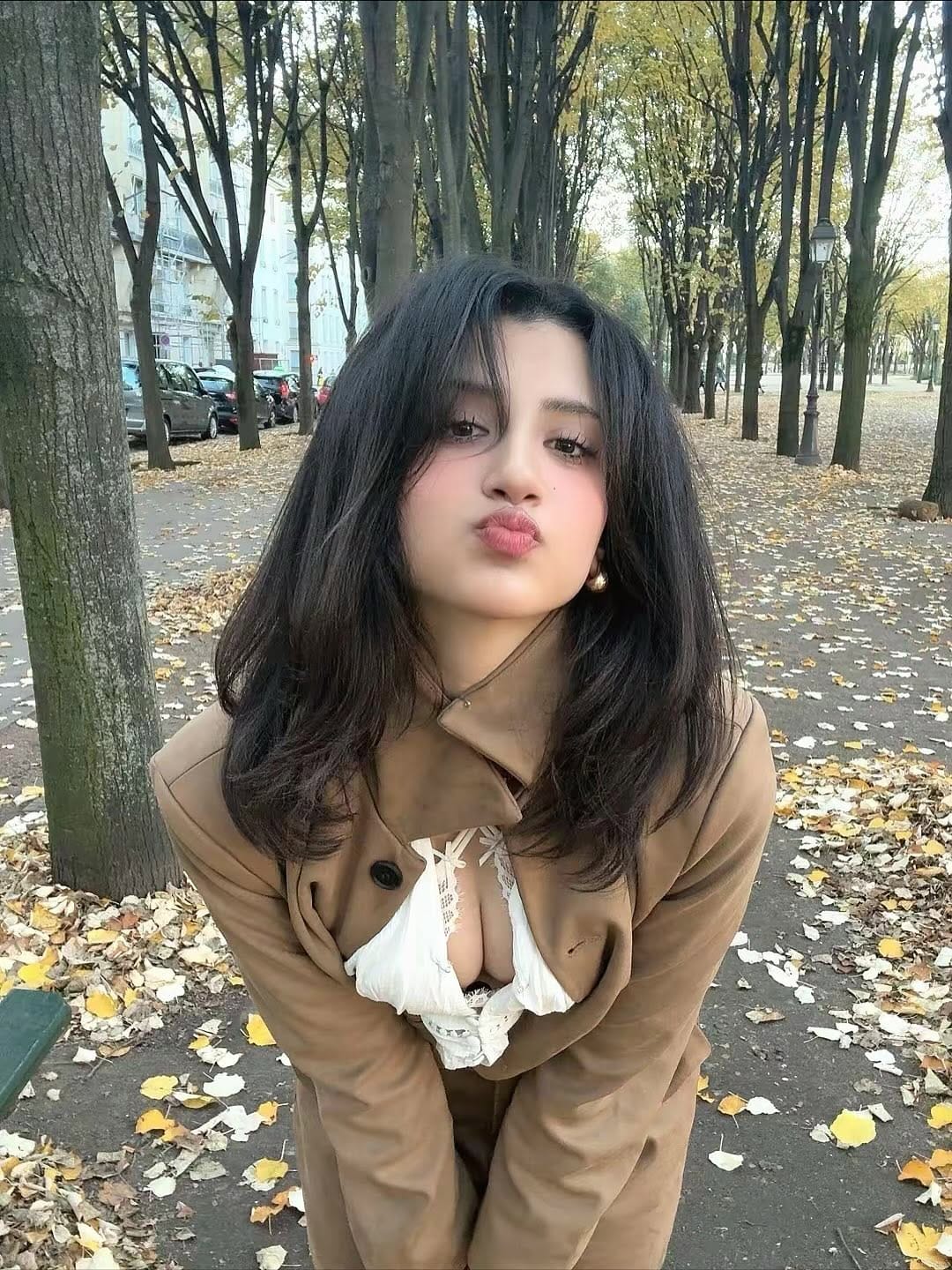 Post 6 by 𝑳 𝑰 𝑳 𝑨 on Instagram (carousel)