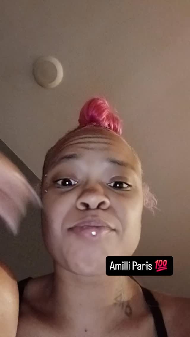 Post 4 by AmilliParis👑♌️ on Instagram (video)