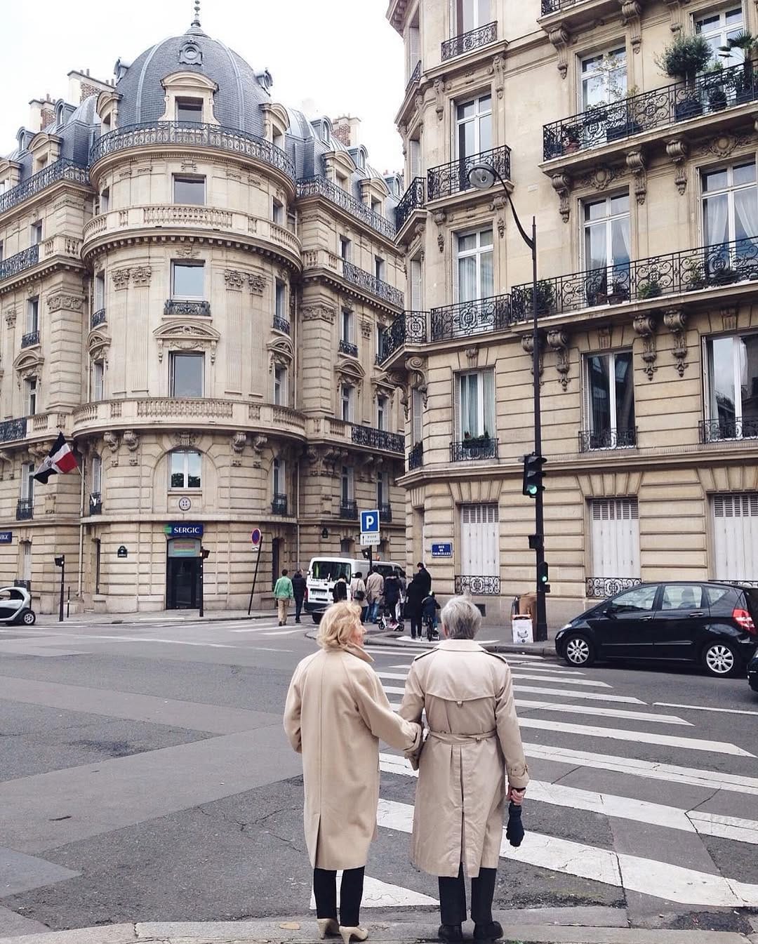 Post 5 by Alexandra | Paris on Instagram (carousel)
