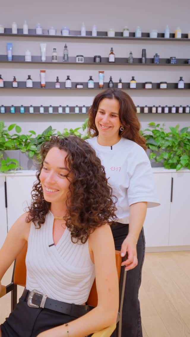 Post 10 by Davines France on Instagram (video)