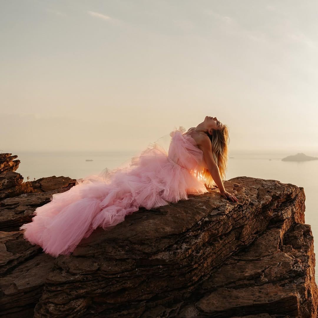 Post 10 by Cameron | Lifestyle Blonde Sportive & Solaire | Marseille/Cannes on Instagram (image)
