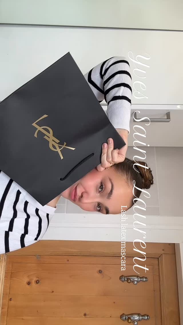 Post 2 by Gatou 🌸 on Instagram (video)