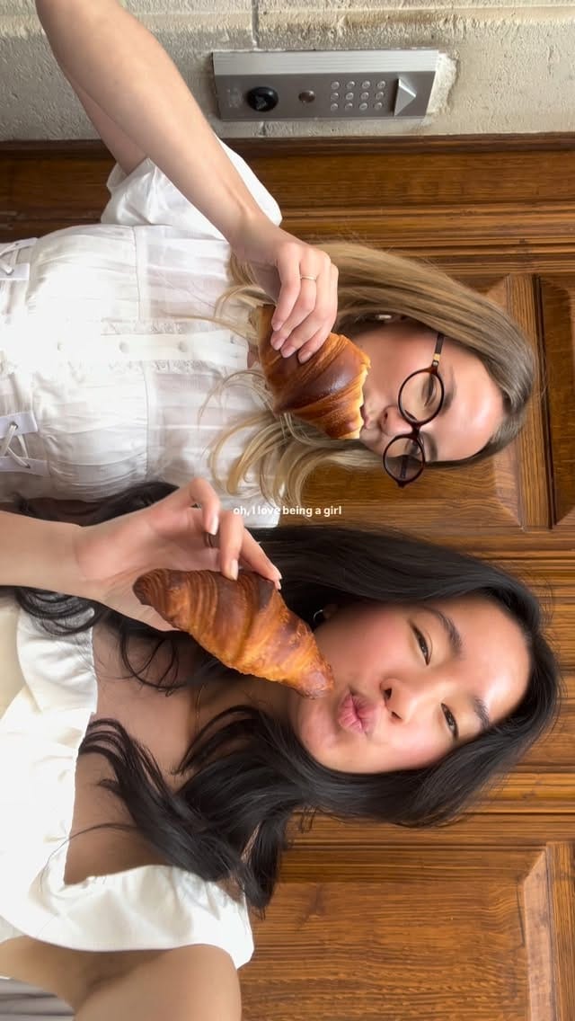 Post 1 by Emma Vsn on Instagram (video)
