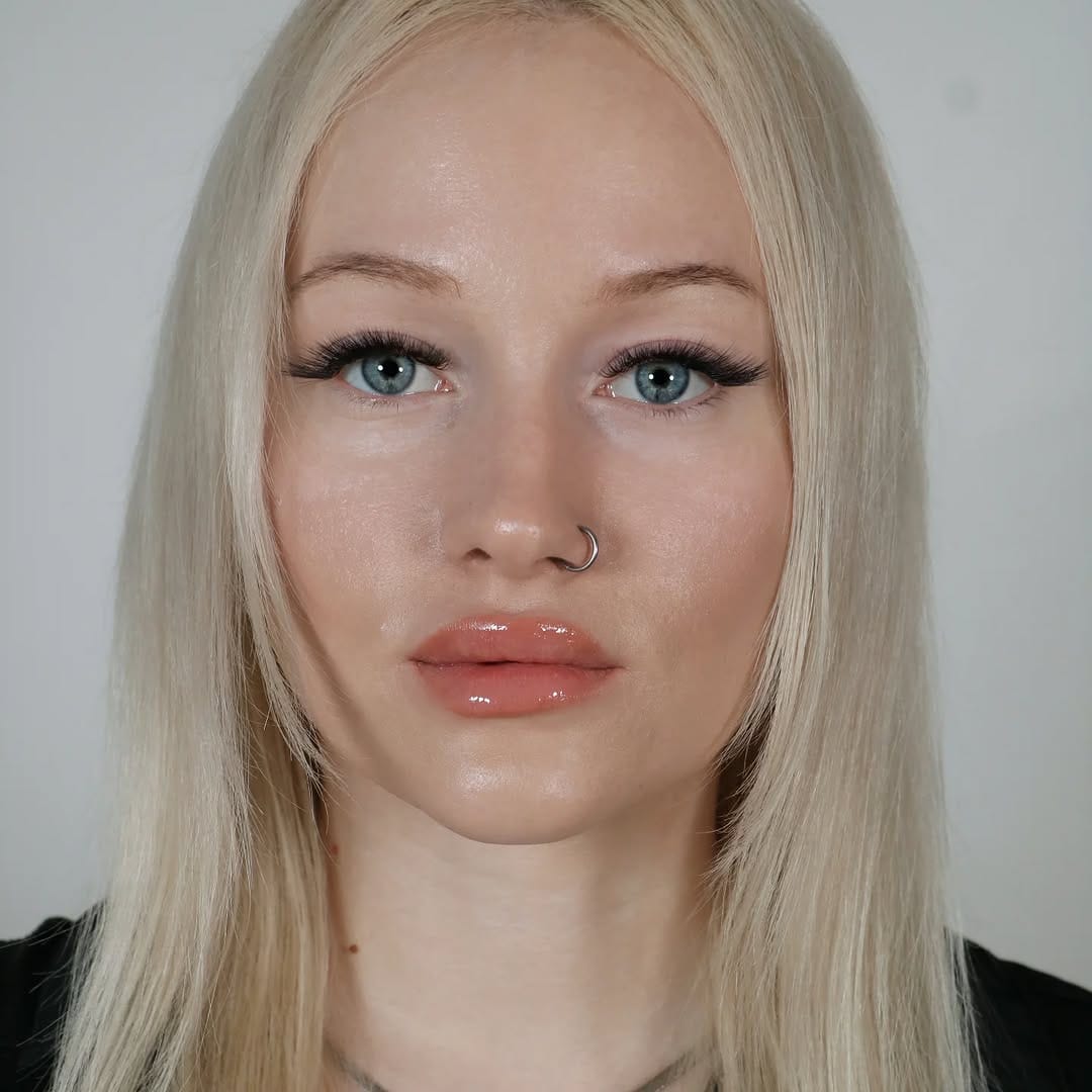 Post 3 by Lash Master Extensions de cils on Instagram (image)