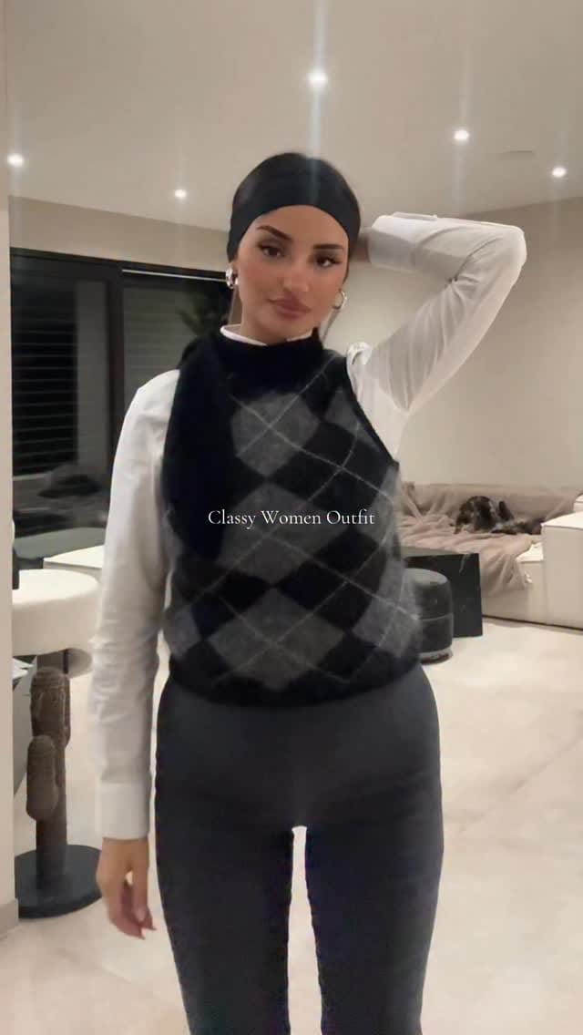 Post 3 by Mel on Instagram (video)